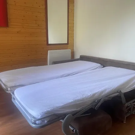For 6 People In Apartment